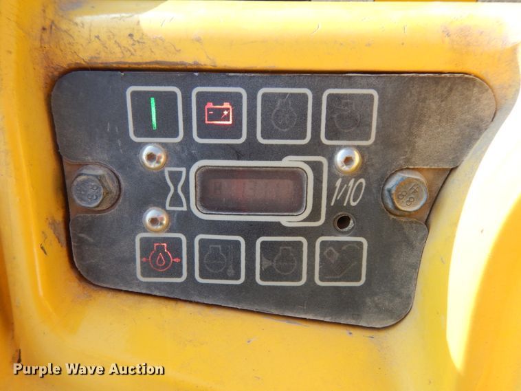 image for item DH6601 2005 Wacker RT82  vibratory trench compactor