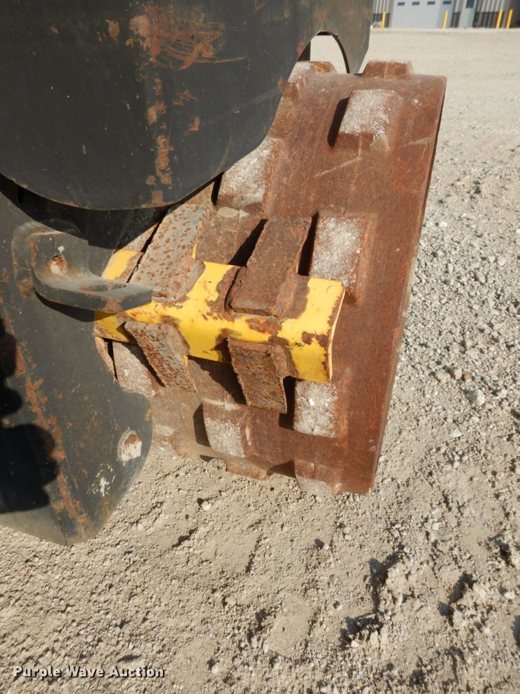 image for item DH6601 2005 Wacker RT82  vibratory trench compactor