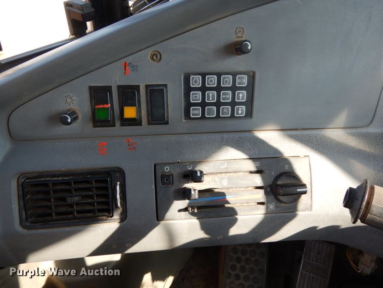 image for item DH6602 2006 Volvo A40D  haul truck