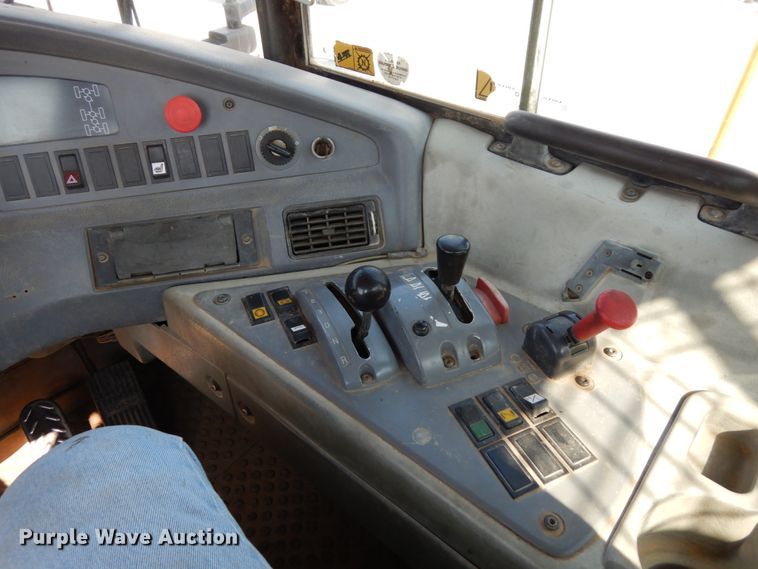 image for item DH6603 2003 Volvo A35D   haul truck