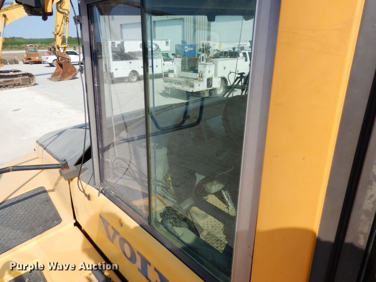 image for item DH6603 2003 Volvo A35D   haul truck