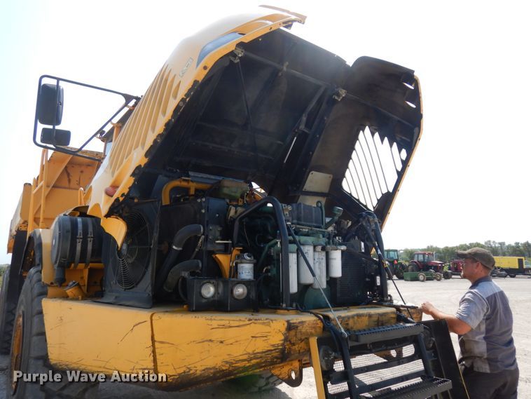 image for item DH6603 2003 Volvo A35D   haul truck