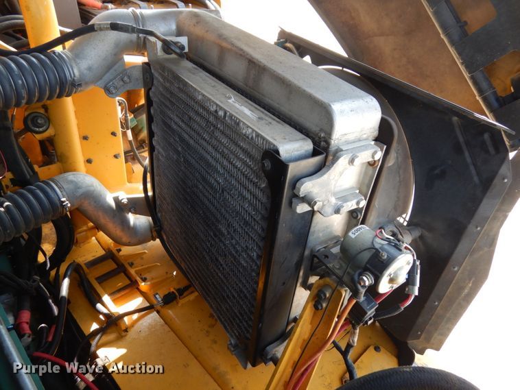 image for item DH6603 2003 Volvo A35D   haul truck