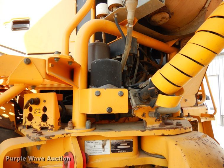 image for item DH6603 2003 Volvo A35D   haul truck