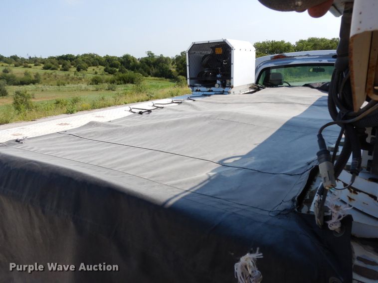 image for item DH6604 2006 GMC C6500  service truck with crane