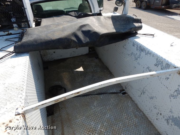 image for item DH6604 2006 GMC C6500  service truck with crane