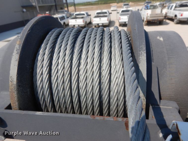 image for item DH6604 2006 GMC C6500  service truck with crane