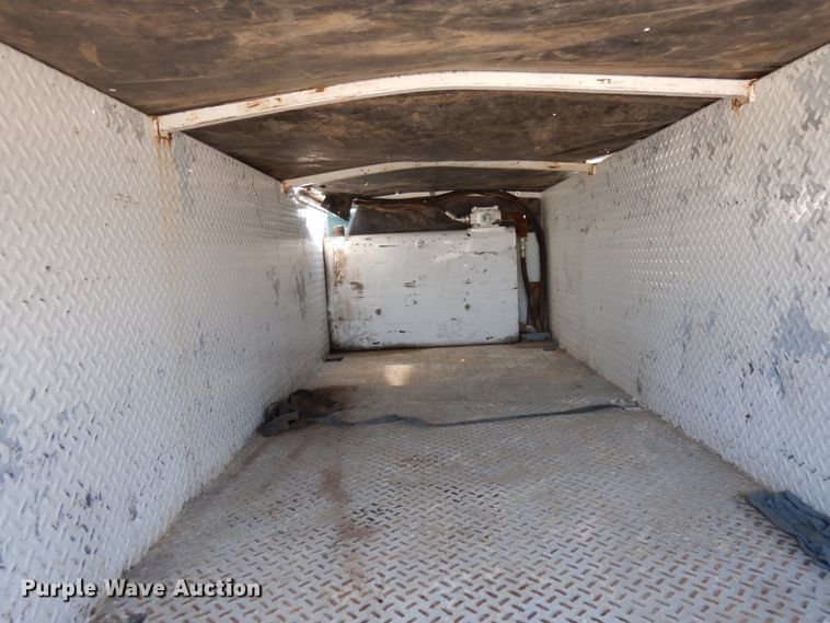 image for item DH6604 2006 GMC C6500  service truck with crane