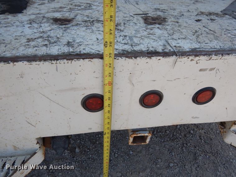 image for item DH6604 2006 GMC C6500  service truck with crane