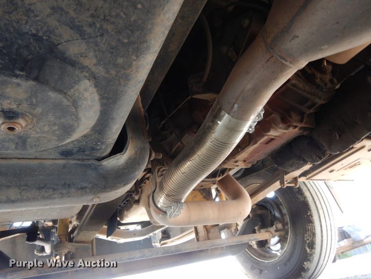 image for item DH6604 2006 GMC C6500  service truck with crane