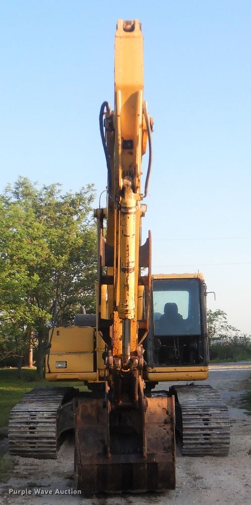 image for item DI0388 1999 Komatsu PC220LC-6LE  excavator