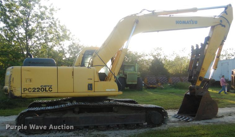 image for item DI0388 1999 Komatsu PC220LC-6LE  excavator
