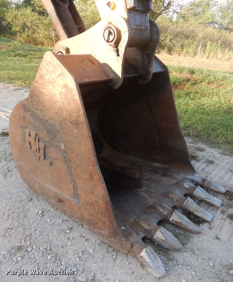 image for item DI0388 1999 Komatsu PC220LC-6LE  excavator