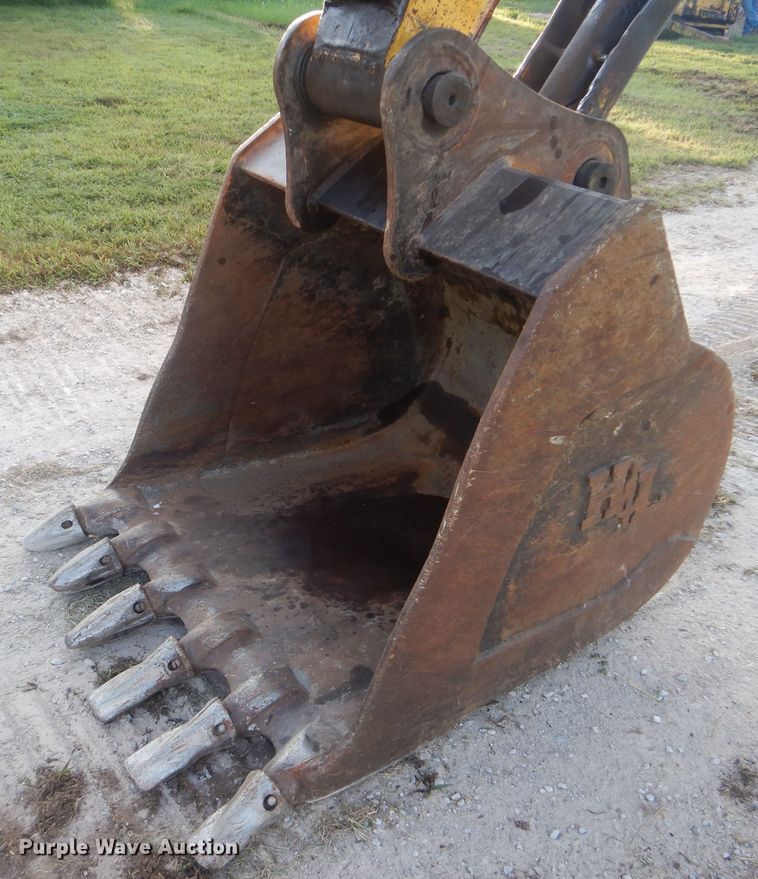 image for item DI0388 1999 Komatsu PC220LC-6LE  excavator