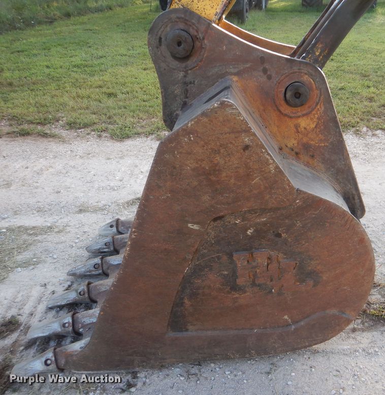 image for item DI0388 1999 Komatsu PC220LC-6LE  excavator