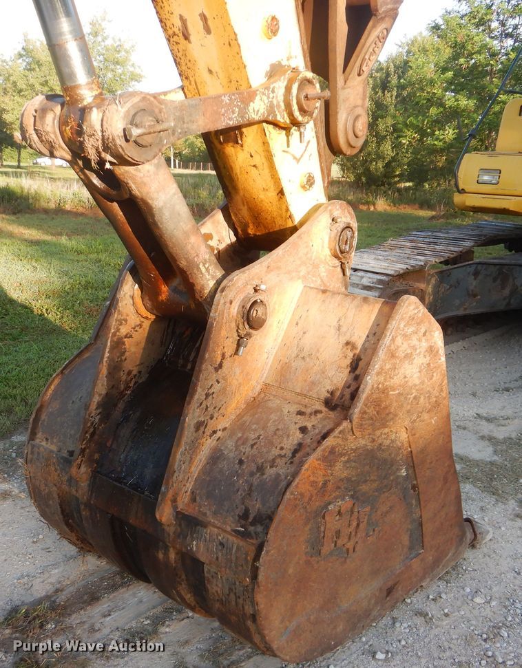 image for item DI0388 1999 Komatsu PC220LC-6LE  excavator