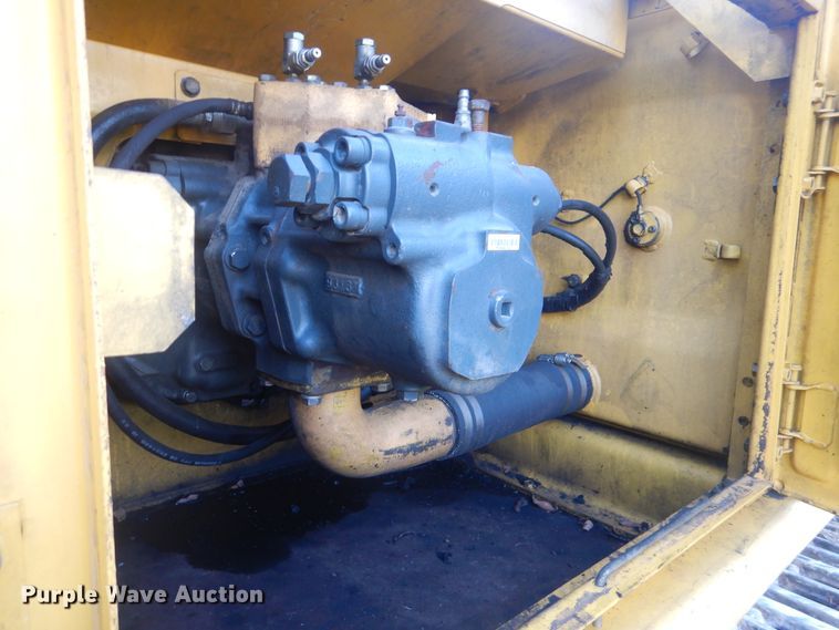 image for item DI0388 1999 Komatsu PC220LC-6LE  excavator