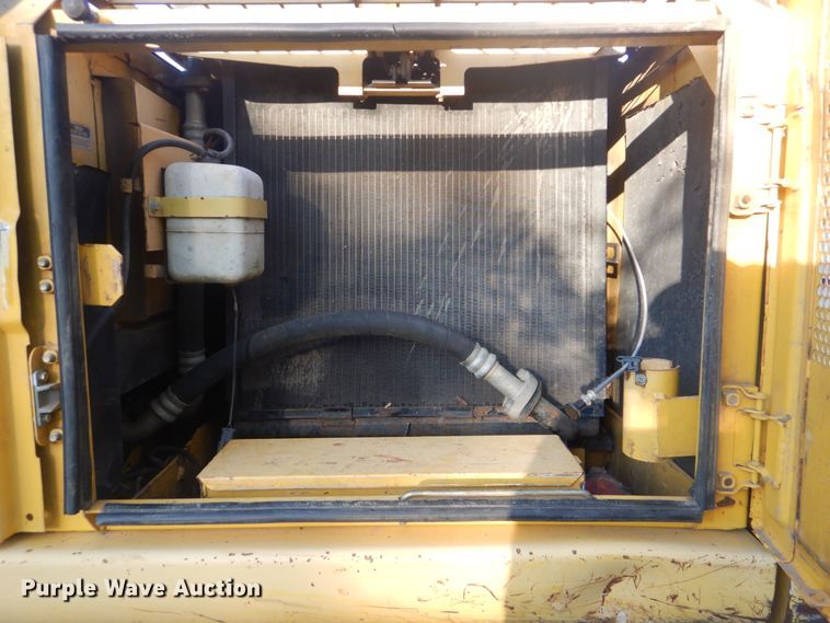 image for item DI0388 1999 Komatsu PC220LC-6LE  excavator