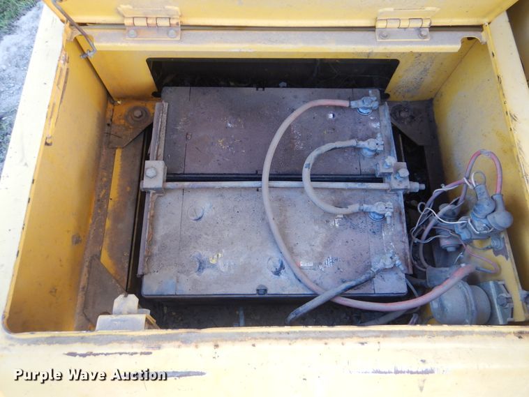 image for item DI0388 1999 Komatsu PC220LC-6LE  excavator