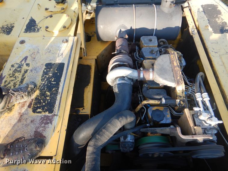 image for item DI0388 1999 Komatsu PC220LC-6LE  excavator