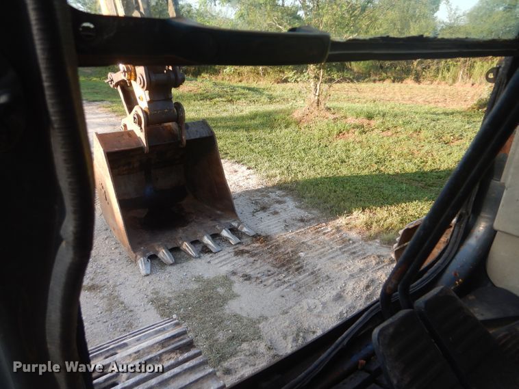 image for item DI0388 1999 Komatsu PC220LC-6LE  excavator