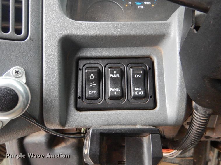 image for item DI0395 2007 International 7600  vacuum truck