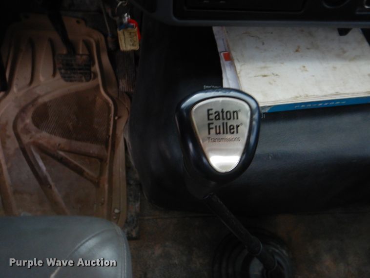 image for item DI0395 2007 International 7600  vacuum truck