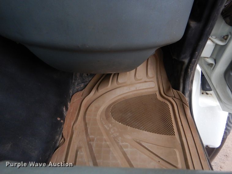 image for item DI0395 2007 International 7600  vacuum truck