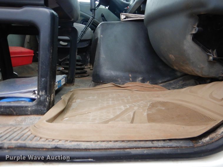 image for item DI0395 2007 International 7600  vacuum truck