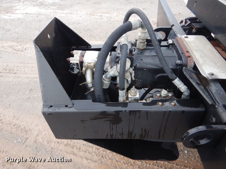 image for item DI0395 2007 International 7600  vacuum truck