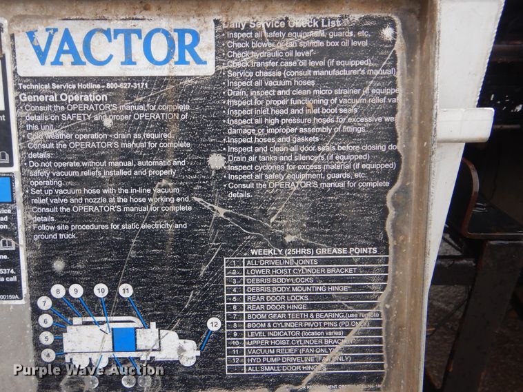 image for item DI0395 2007 International 7600  vacuum truck