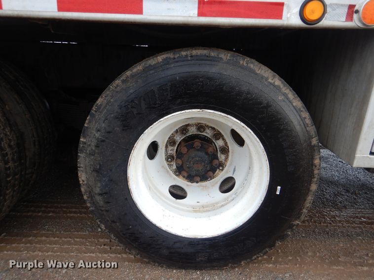 image for item DI0395 2007 International 7600  vacuum truck