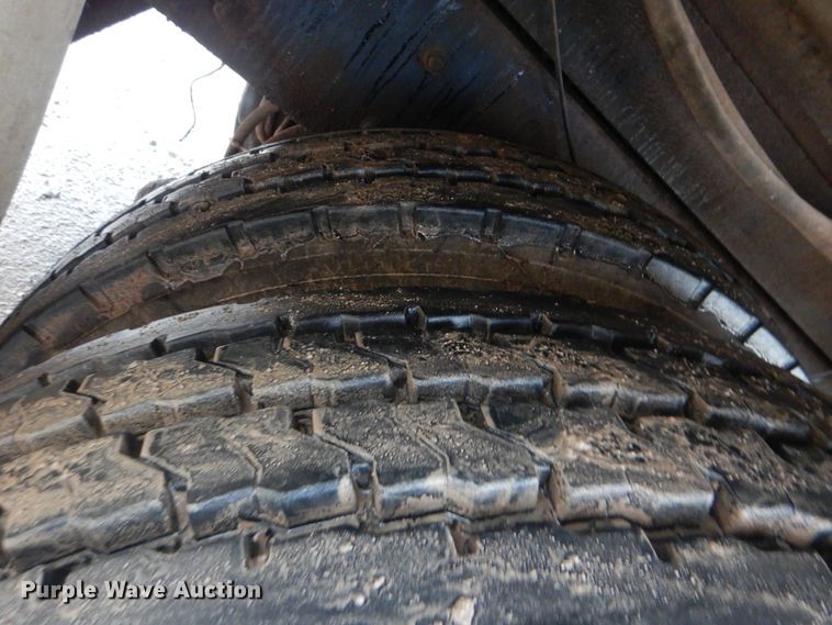 image for item DI0395 2007 International 7600  vacuum truck