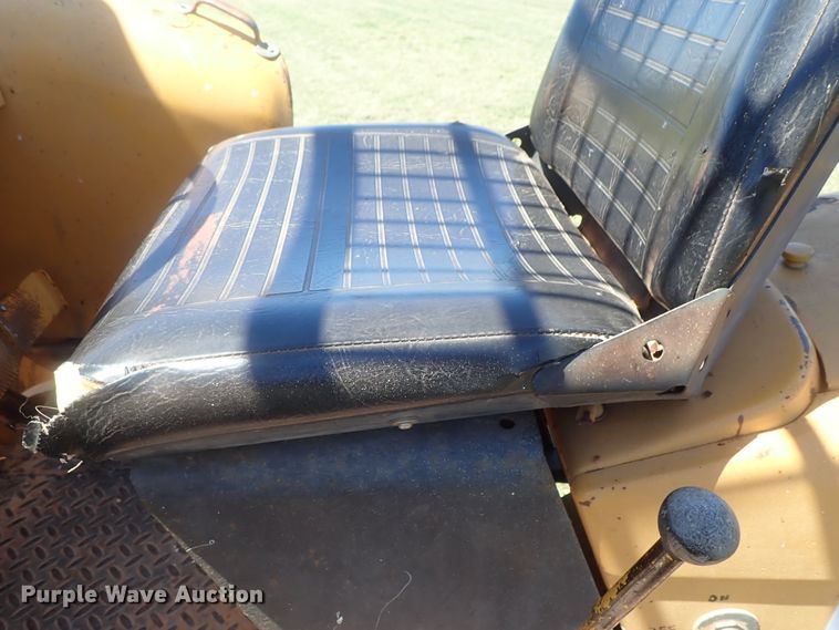 image for item DI4662 1978 John Deere 480B  forklift