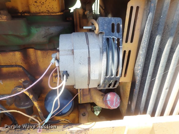 image for item DI4662 1978 John Deere 480B  forklift