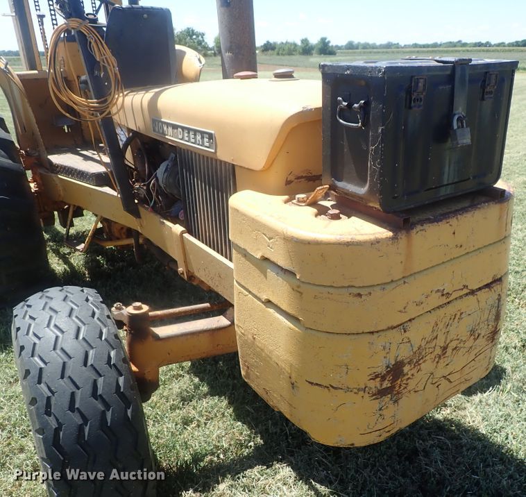 image for item DI4662 1978 John Deere 480B  forklift