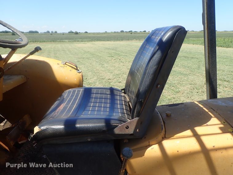 image for item DI4662 1978 John Deere 480B  forklift