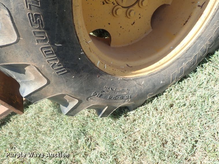 image for item DI4662 1978 John Deere 480B  forklift