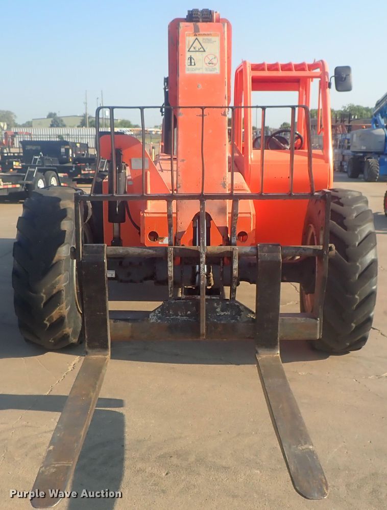 image for item DI4717 2010 JLG 8042  telehandler