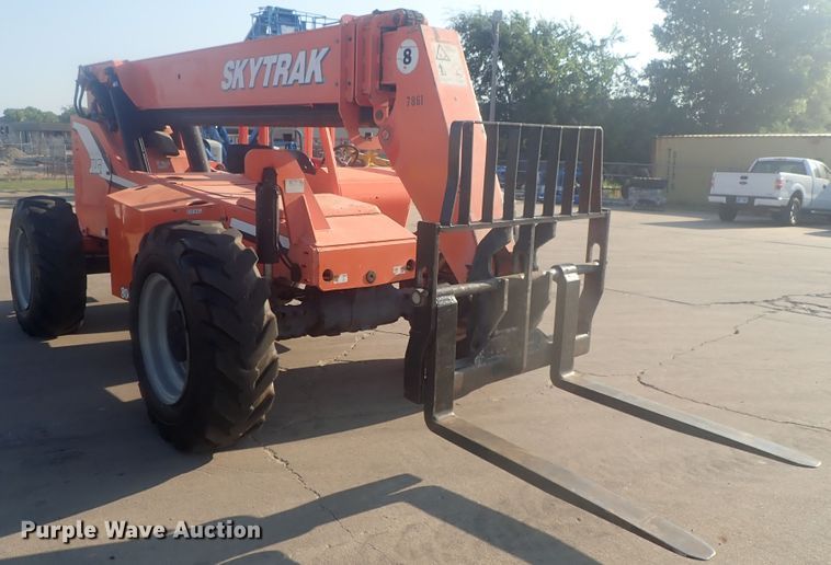 image for item DI4717 2010 JLG 8042  telehandler