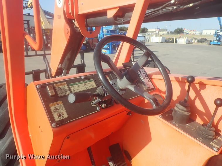 image for item DI4717 2010 JLG 8042  telehandler