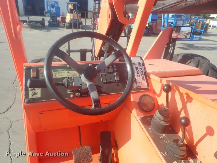 image for item DI4717 2010 JLG 8042  telehandler