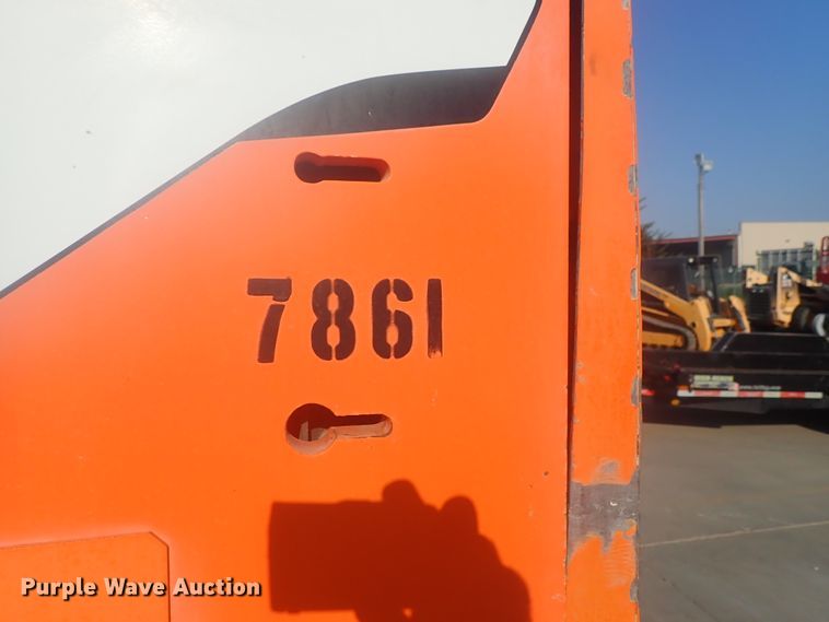 image for item DI4717 2010 JLG 8042  telehandler