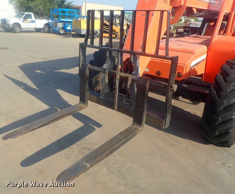 image for item DI4717 2010 JLG 8042  telehandler