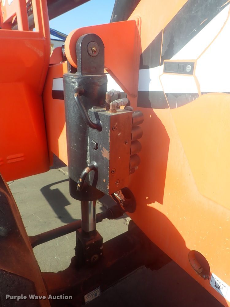 image for item DI4717 2010 JLG 8042  telehandler