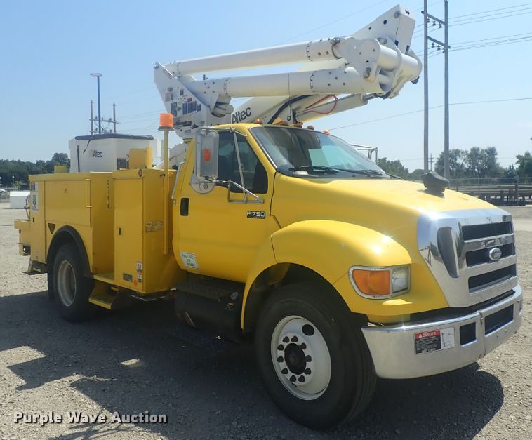 image for item DI4721 2007 Ford F750  bucket truck