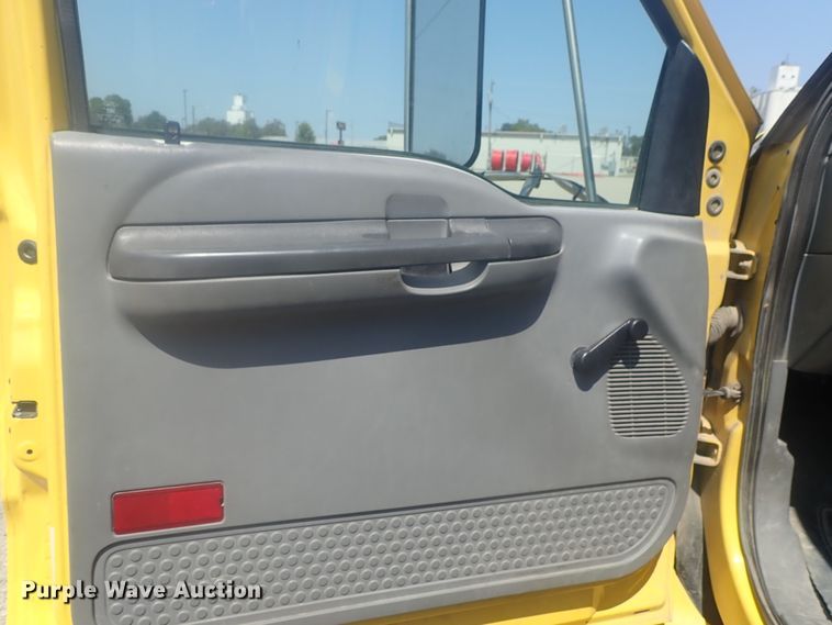 image for item DI4721 2007 Ford F750  bucket truck