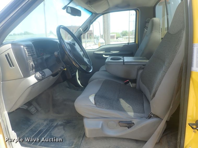 image for item DI4721 2007 Ford F750  bucket truck