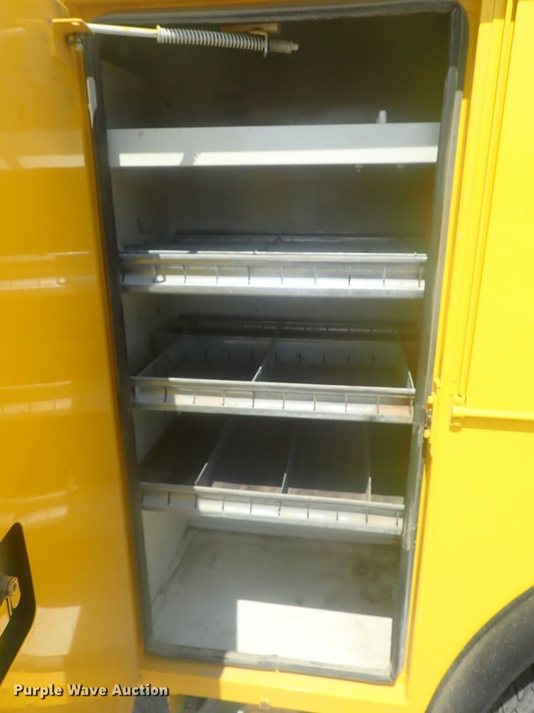 image for item DI4721 2007 Ford F750  bucket truck