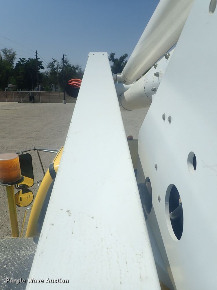 image for item DI4721 2007 Ford F750  bucket truck